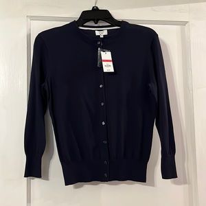 Women’s navy sweater XS